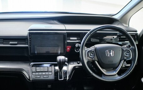 Honda Stepwgn IV, 2015 год, 1 848 000 рублей, 33 фотография