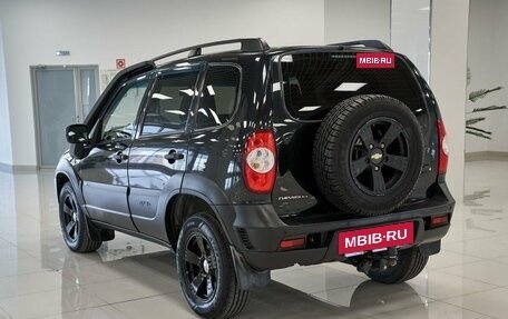 Chevrolet Niva I рестайлинг, 2018 год, 642 000 рублей, 4 фотография