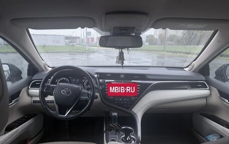 Toyota Camry, 2020 год, 3 750 000 рублей, 9 фотография