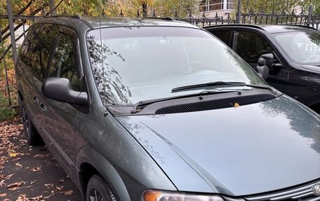 Chrysler Town & Country IV, 2005 год, 960 000 рублей, 5 фотография