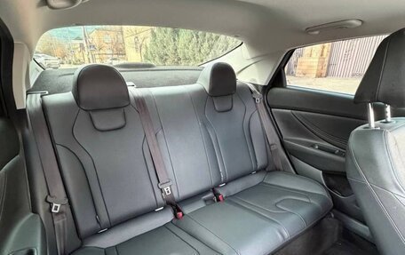 Hyundai Elantra, 2023 год, 1 750 000 рублей, 9 фотография