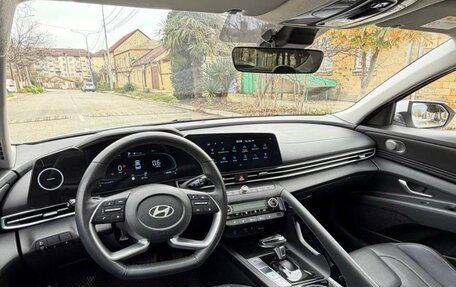 Hyundai Elantra, 2023 год, 1 750 000 рублей, 8 фотография