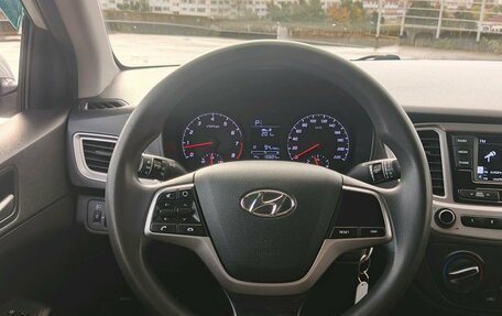 Hyundai Solaris II рестайлинг, 2021 год, 1 345 000 рублей, 15 фотография