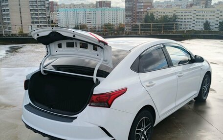 Hyundai Solaris II рестайлинг, 2021 год, 1 345 000 рублей, 9 фотография