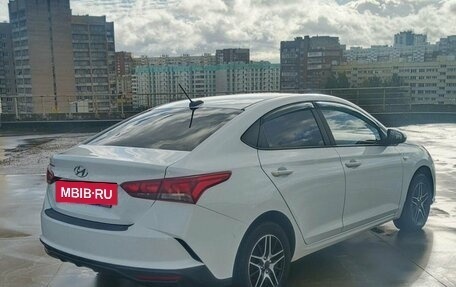 Hyundai Solaris II рестайлинг, 2021 год, 1 345 000 рублей, 7 фотография