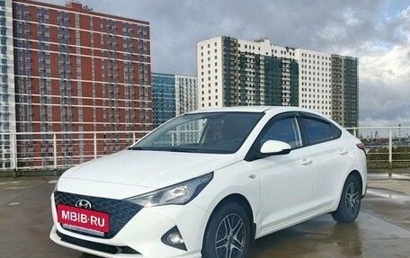 Hyundai Solaris II рестайлинг, 2021 год, 1 345 000 рублей, 2 фотография