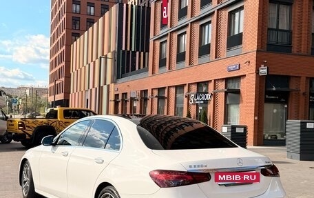 Mercedes-Benz E-Класс, 2020 год, 5 500 000 рублей, 4 фотография