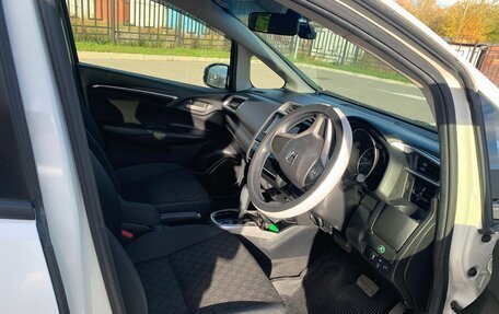 Honda Fit III, 2016 год, 1 200 000 рублей, 8 фотография
