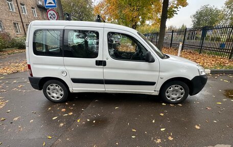Peugeot Partner II рестайлинг 2, 2011 год, 399 000 рублей, 4 фотография