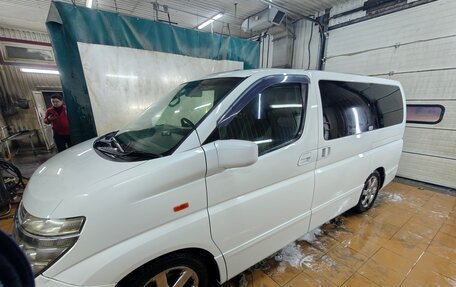 Nissan Elgrand III, 2004 год, 550 000 рублей, 7 фотография