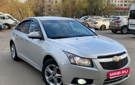 Chevrolet Cruze II, 2012 год, 700 000 рублей, 10 фотография