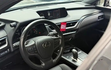 Lexus UX I, 2023 год, 2 800 000 рублей, 6 фотография