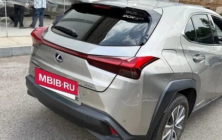 Lexus UX I, 2023 год, 2 800 000 рублей, 5 фотография