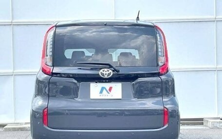Toyota Sienta, 2023 год, 1 450 002 рублей, 4 фотография
