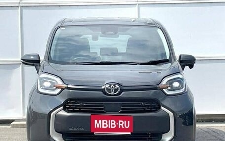 Toyota Sienta, 2023 год, 1 450 002 рублей, 3 фотография