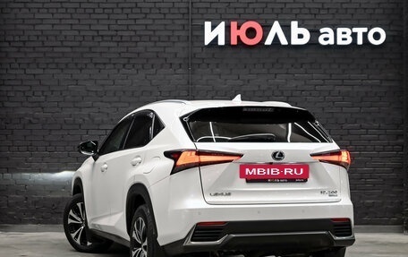 Lexus NX I, 2019 год, 3 650 000 рублей, 7 фотография