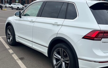 Volkswagen Tiguan II, 2019 год, 4 500 000 рублей, 3 фотография
