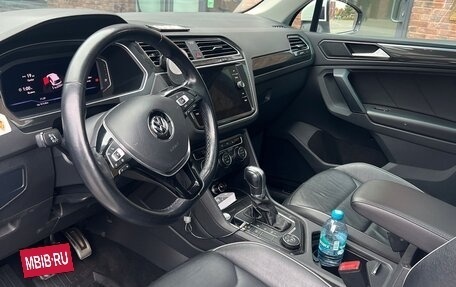 Volkswagen Tiguan II, 2019 год, 4 500 000 рублей, 5 фотография