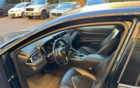 Toyota Camry, 2019 год, 2 800 000 рублей, 5 фотография