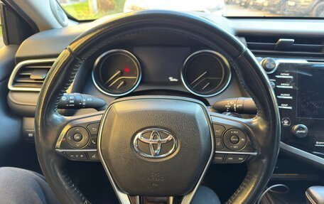 Toyota Camry, 2019 год, 2 800 000 рублей, 8 фотография