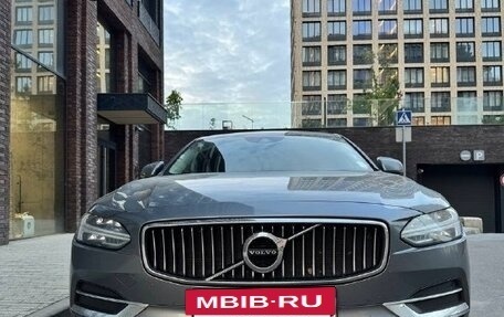 Volvo S90 II рестайлинг, 2019 год, 2 850 000 рублей, 3 фотография