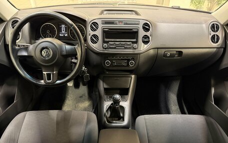 Volkswagen Tiguan I, 2011 год, 975 000 рублей, 8 фотография