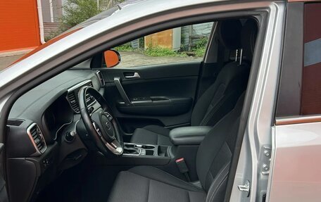 KIA Sportage IV рестайлинг, 2018 год, 2 075 000 рублей, 9 фотография