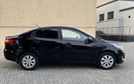 KIA Rio III рестайлинг, 2013 год, 830 000 рублей, 4 фотография