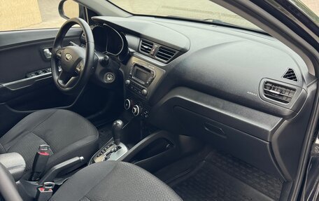 KIA Rio III рестайлинг, 2013 год, 830 000 рублей, 24 фотография