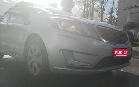 KIA Rio III рестайлинг, 2013 год, 450 000 рублей, 3 фотография