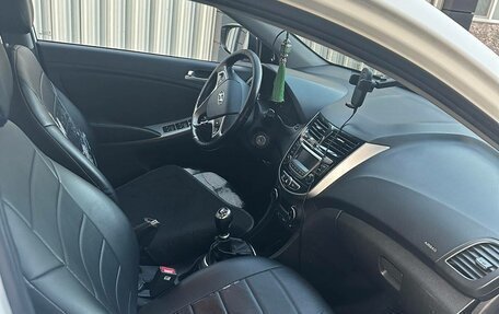 Hyundai Solaris II рестайлинг, 2014 год, 750 000 рублей, 7 фотография