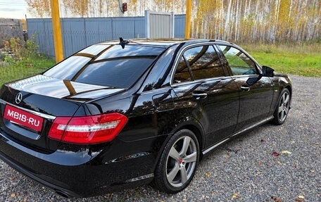 Mercedes-Benz E-Класс, 2010 год, 1 400 000 рублей, 4 фотография
