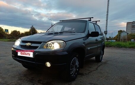 Chevrolet Niva I рестайлинг, 2011 год, 540 000 рублей, 9 фотография