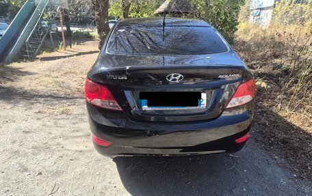 Hyundai Solaris II рестайлинг, 2013 год, 540 000 рублей, 2 фотография