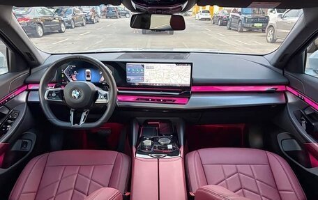 BMW 5 серия, 2025 год, 6 115 000 рублей, 10 фотография