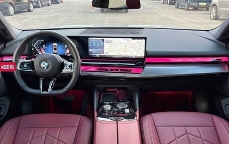BMW 5 серия, 2025 год, 6 115 000 рублей, 14 фотография