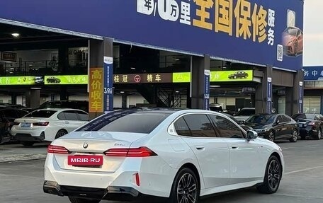 BMW 5 серия, 2025 год, 6 115 000 рублей, 6 фотография