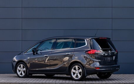 Opel Zafira C рестайлинг, 2013 год, 1 395 000 рублей, 4 фотография