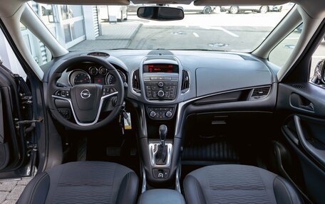 Opel Zafira C рестайлинг, 2013 год, 1 395 000 рублей, 17 фотография