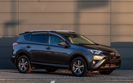 Toyota RAV4, 2018 год, 2 595 000 рублей, 3 фотография