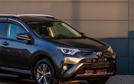 Toyota RAV4, 2018 год, 2 595 000 рублей, 7 фотография