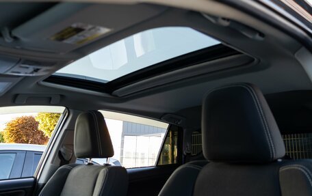 Toyota RAV4, 2018 год, 2 595 000 рублей, 17 фотография