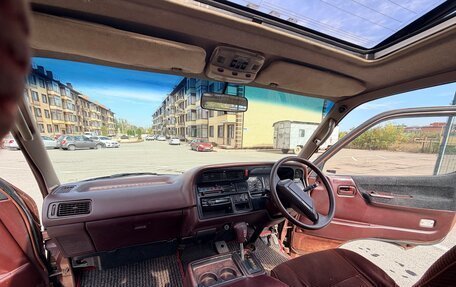 Toyota HiAce H100, 1991 год, 495 000 рублей, 10 фотография