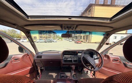 Toyota HiAce H100, 1991 год, 495 000 рублей, 12 фотография