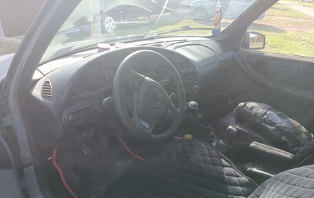 Chevrolet Niva I рестайлинг, 2004 год, 415 000 рублей, 6 фотография