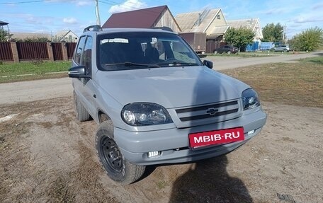 Chevrolet Niva I рестайлинг, 2004 год, 415 000 рублей, 5 фотография