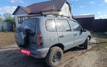 Chevrolet Niva I рестайлинг, 2004 год, 415 000 рублей, 4 фотография