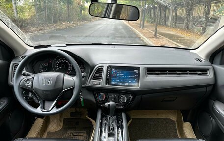 Honda Vezel, 2021 год, 1 311 000 рублей, 15 фотография