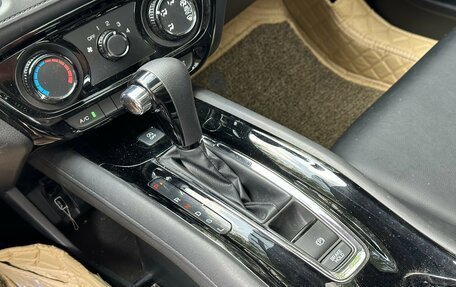 Honda Vezel, 2021 год, 1 311 000 рублей, 17 фотография