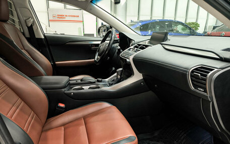 Lexus NX I, 2017 год, 2 990 000 рублей, 13 фотография
